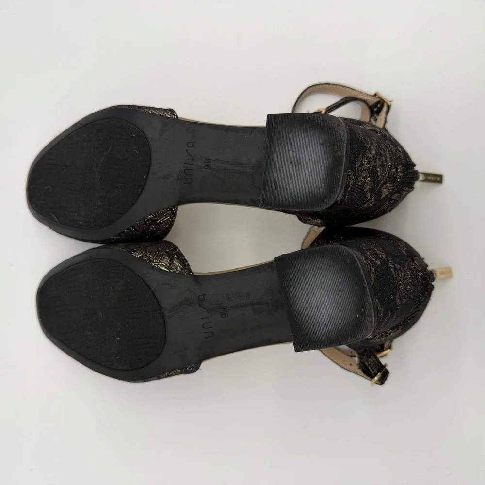Unisa Georgie-M Womens 9M Black Gold Floral Brocade Block Heel Ankle Strap Pumps